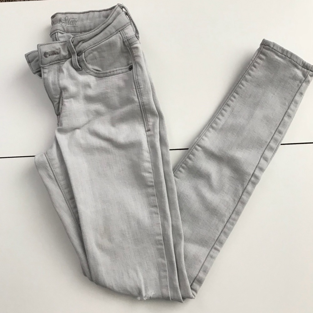 Old Navy Gray/Silver Distressed Rockstar Fit Skinny Jeans